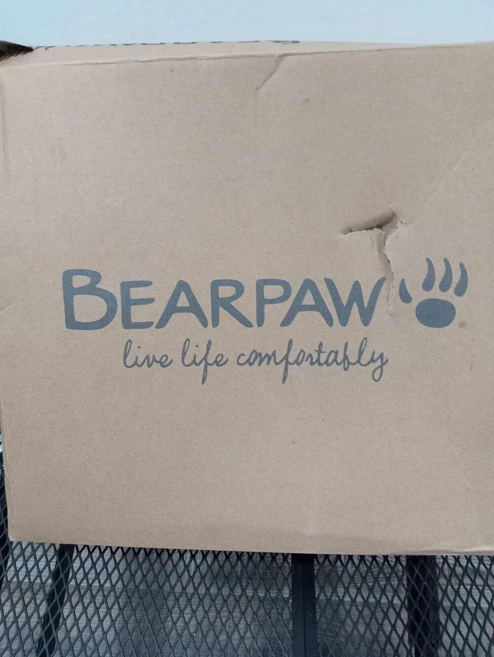 NIB 100% Lambs Wool & Suede Raspberry Boots By Bearpaw Boetis II Size 8